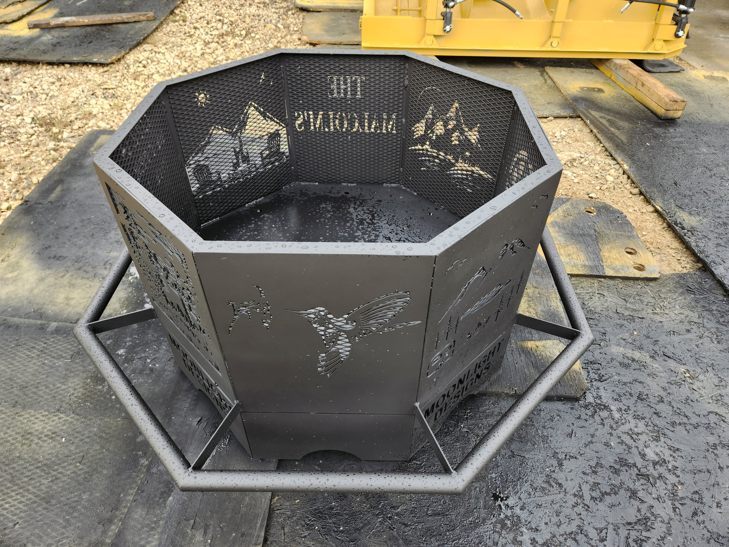 8 Sided Octagon Fire Pit, 36" with Base and Feet